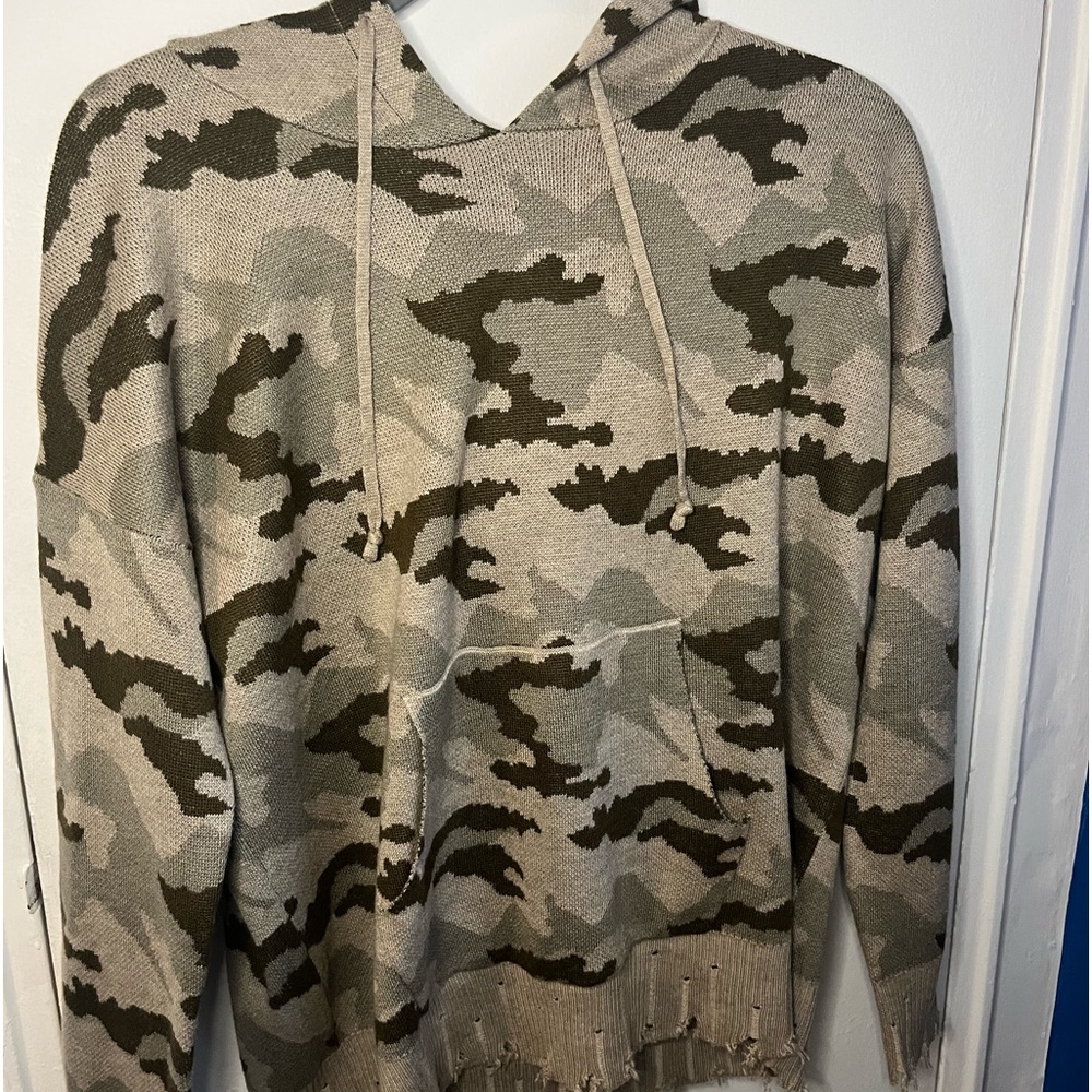 Ruby and Jenna camo hoodie sweater